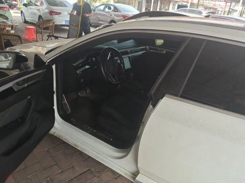 Volkswagen 2023 CC 2.0TSI 380TSI eye-catching automatic gear 6