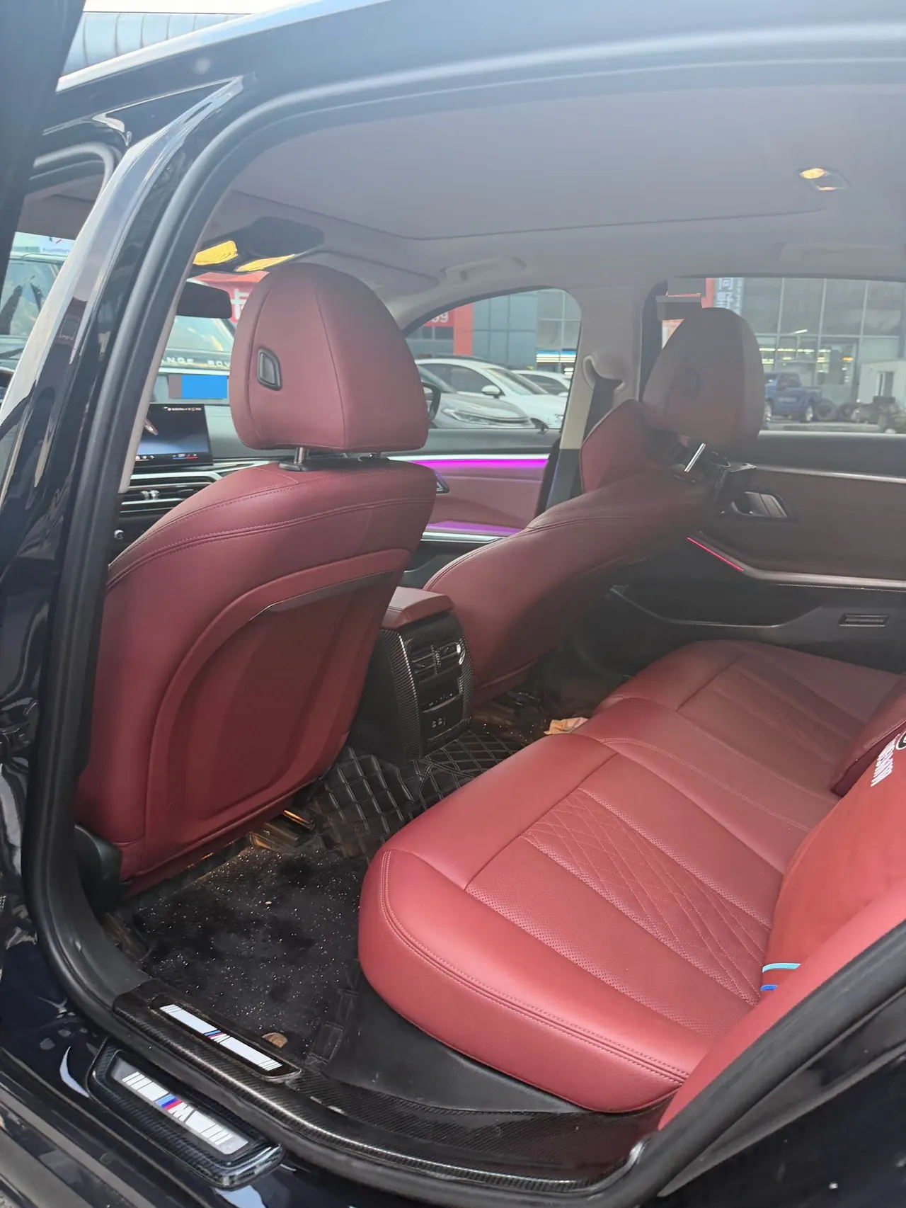 BMW 3 Series 2023 325Li 2.0T M Sports Obsidian Night Suit Automatic Gear 3