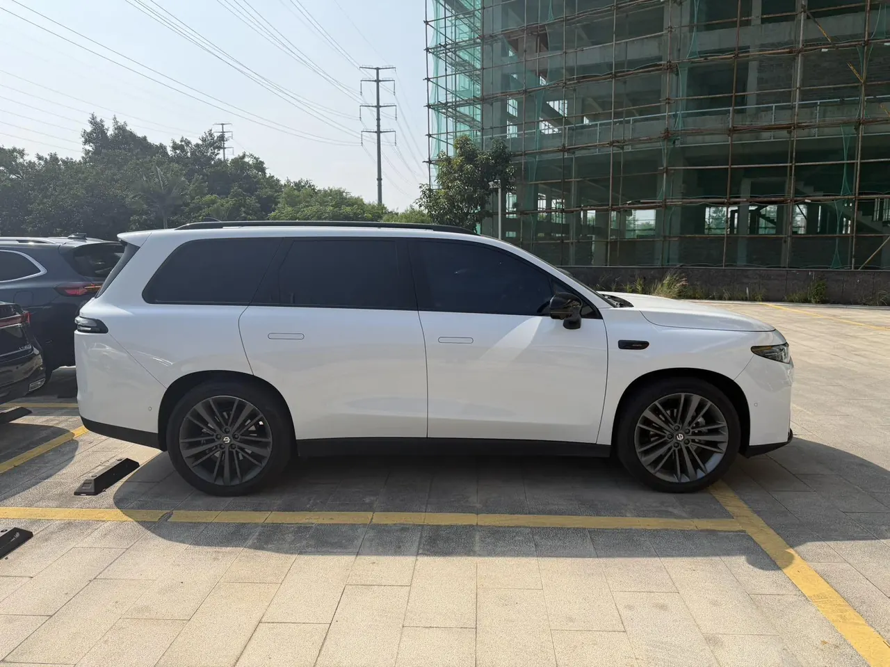 Leapmotor 2026 C 16 580 Premium Edition 6-seat Automatic Gear 6