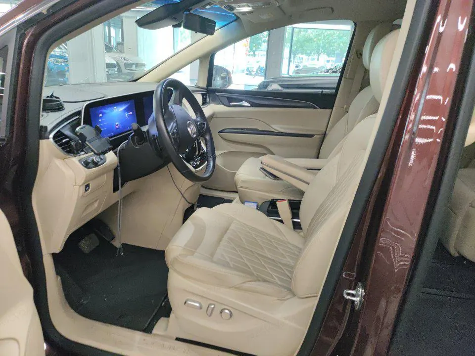 Buick 2023 GL8 ES Lu Zun 48V 2.0T 653T Luxury Automatic Gear 4
