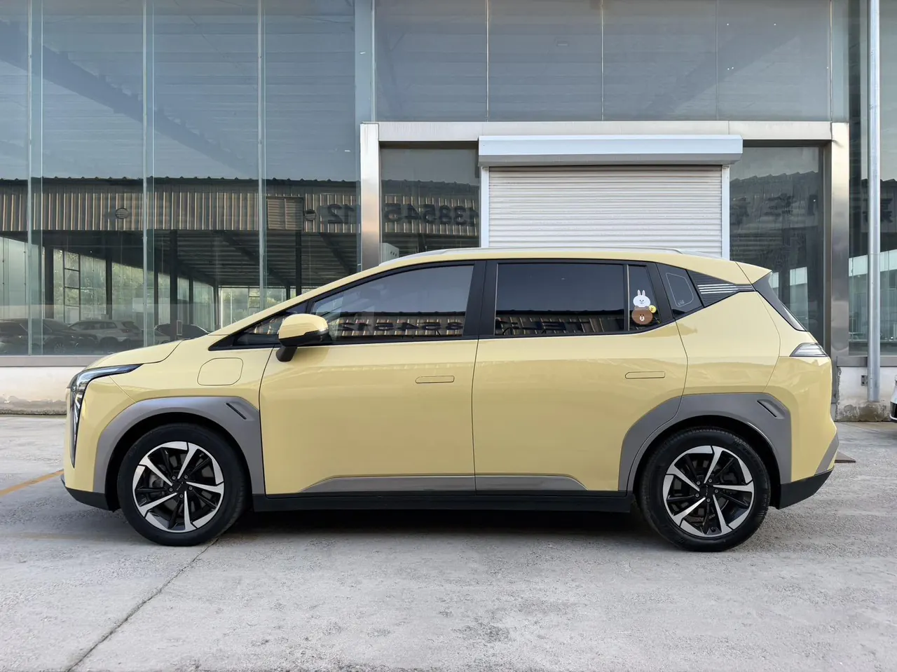 GAC Aion 2023 Aion Y PLUS 70 Smart Collar Edition Automatic Gear 3