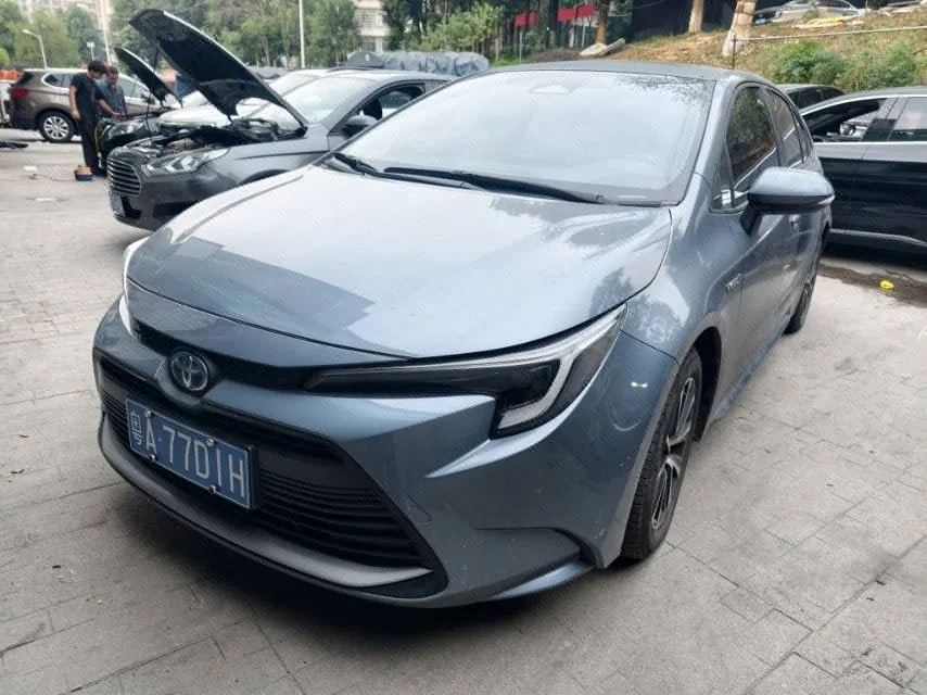 Open image lightbox: Toyota 2023 Lei Ling Shuangqing 1.8 Stepless Intelligent Electric Hybrid Deluxe Edition Automatic Gear