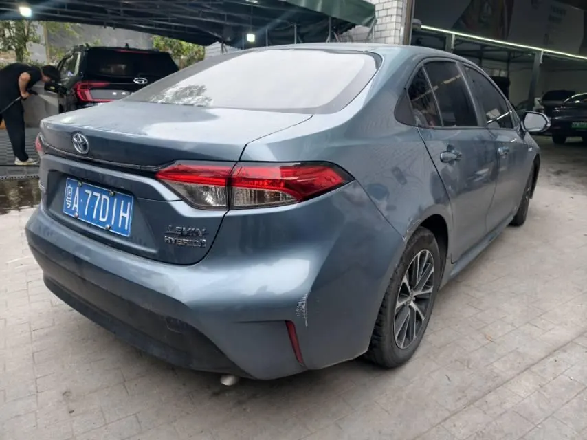 Toyota 2023 Lei Ling Shuangqing 1.8 Stepless Intelligent Electric Hybrid Deluxe Edition Automatic Gear 3