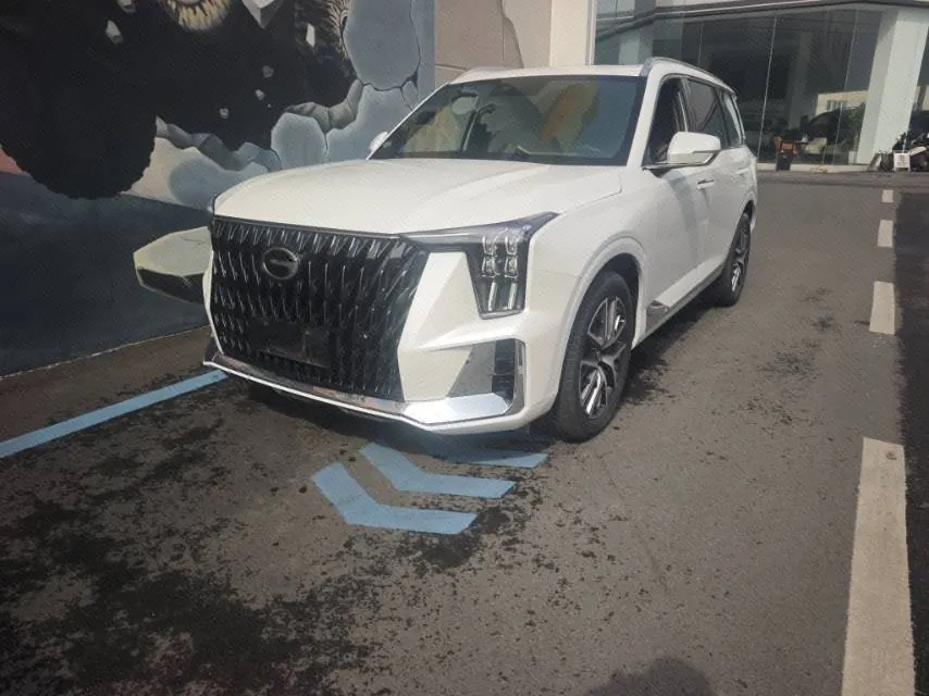 打开图片灯箱:Chuanqi 2022 GS8 Hybrid 2.0TM Stepless Two-Drive Premium Edition Seven-seat Automatic Gear