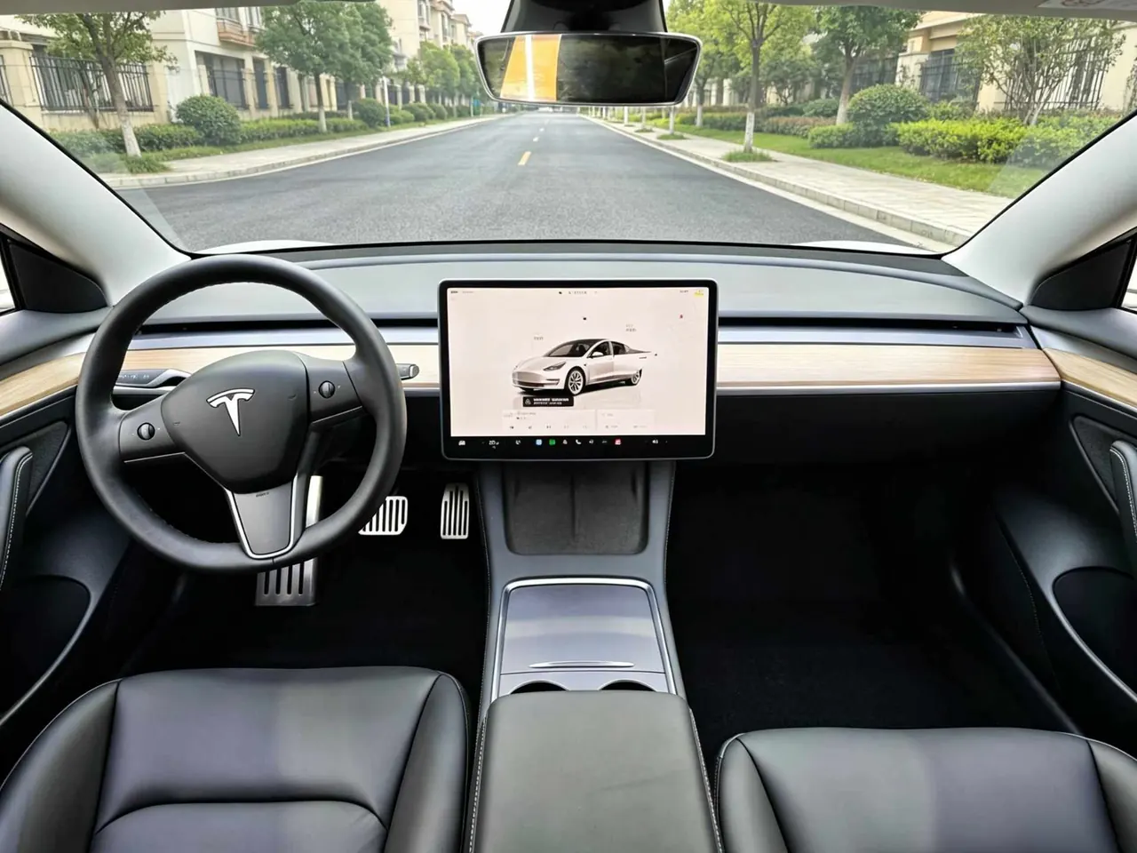 Tesla 2022 Model 3 rear-wheel drive version of automatic transmission 4