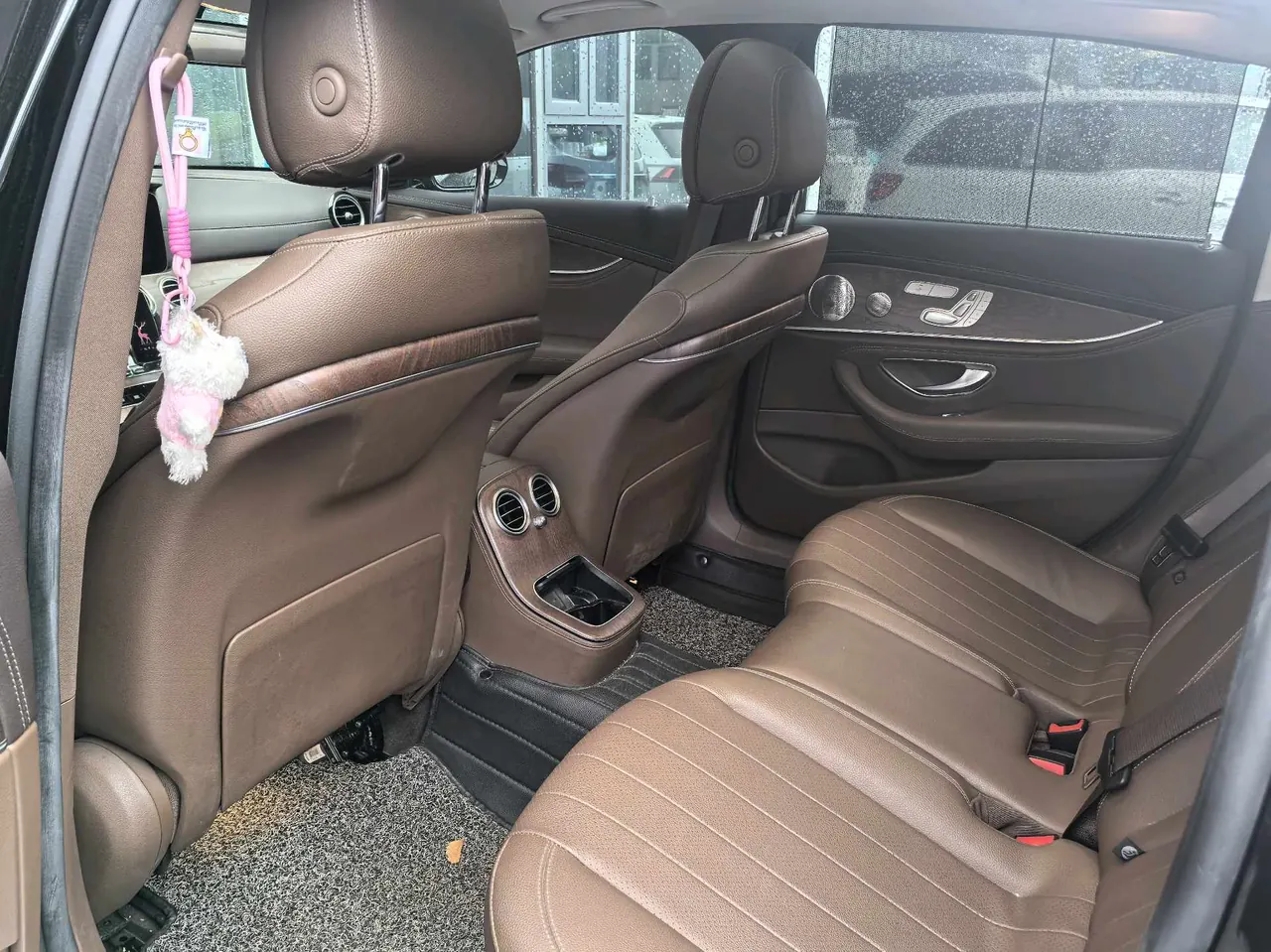 Mercedes Benz E Class 2023 E 300 L 2.0T Luxury Automatic Gear 3