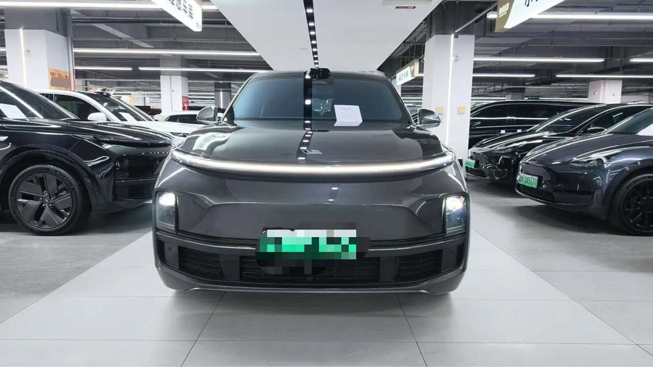 Li 2022 L9 1.5T Max Edition Automatic Gear 2