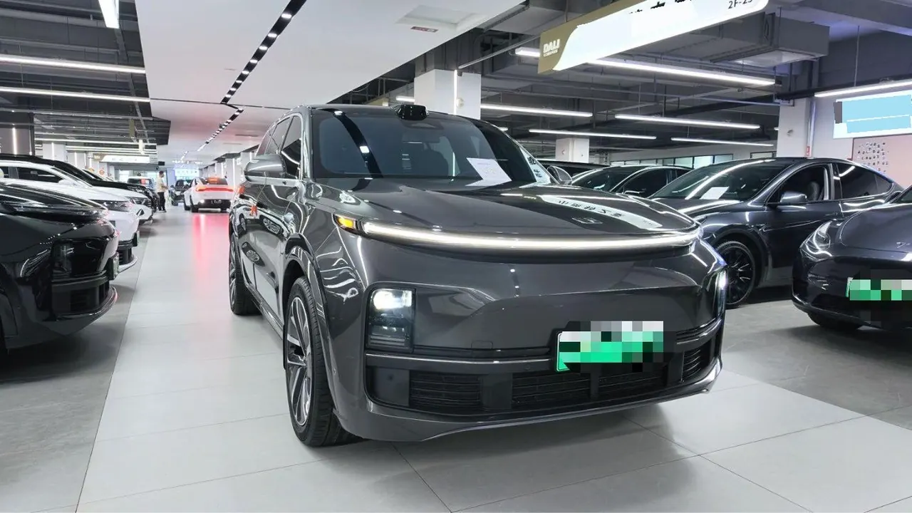 Li 2022 L9 1.5T Max Edition Automatic Gear 3