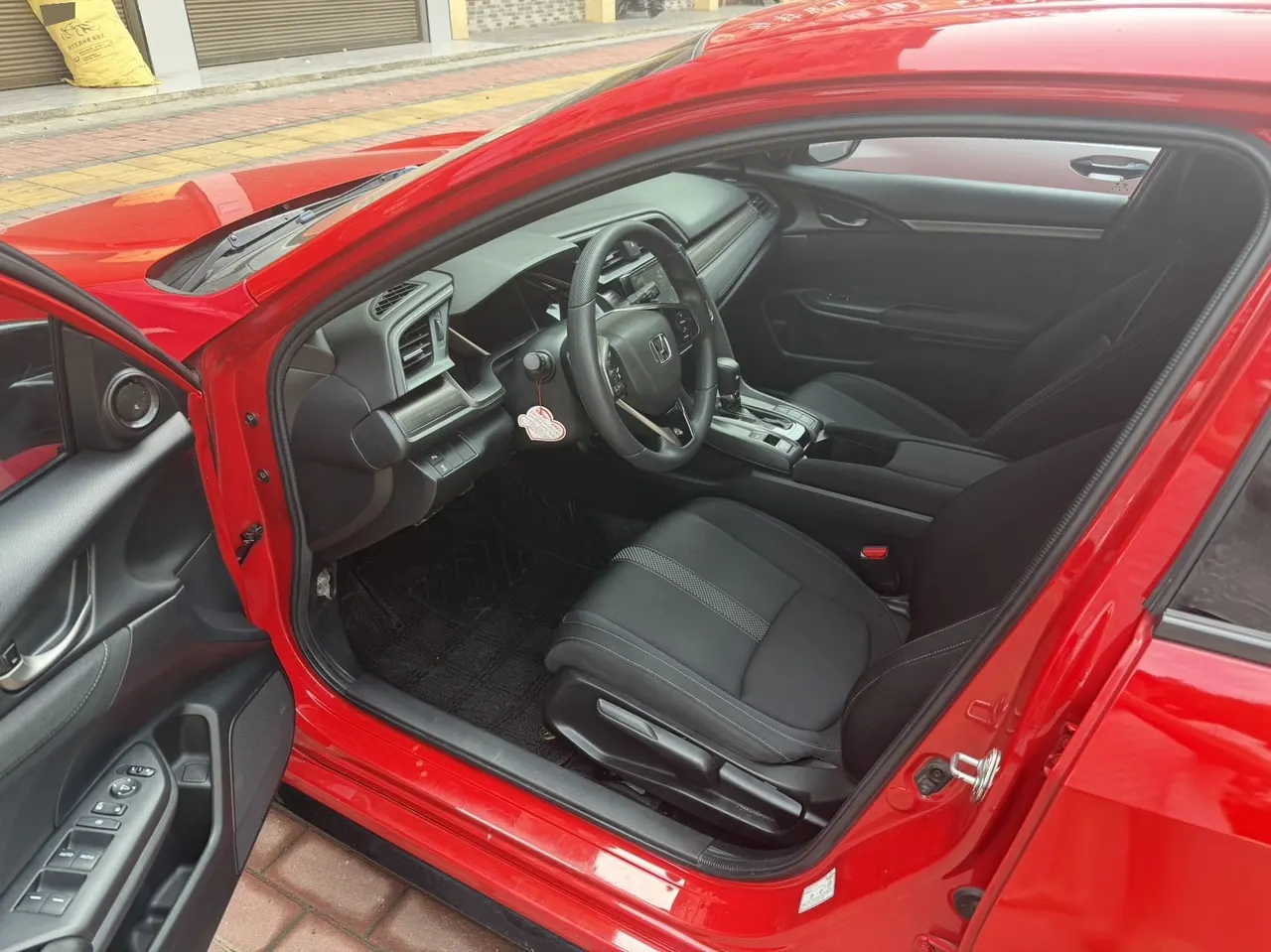 Honda 2021 Civic Hatchback 1.5T Stepless 220TURBO Tide Cool Control Automatic Gear 2