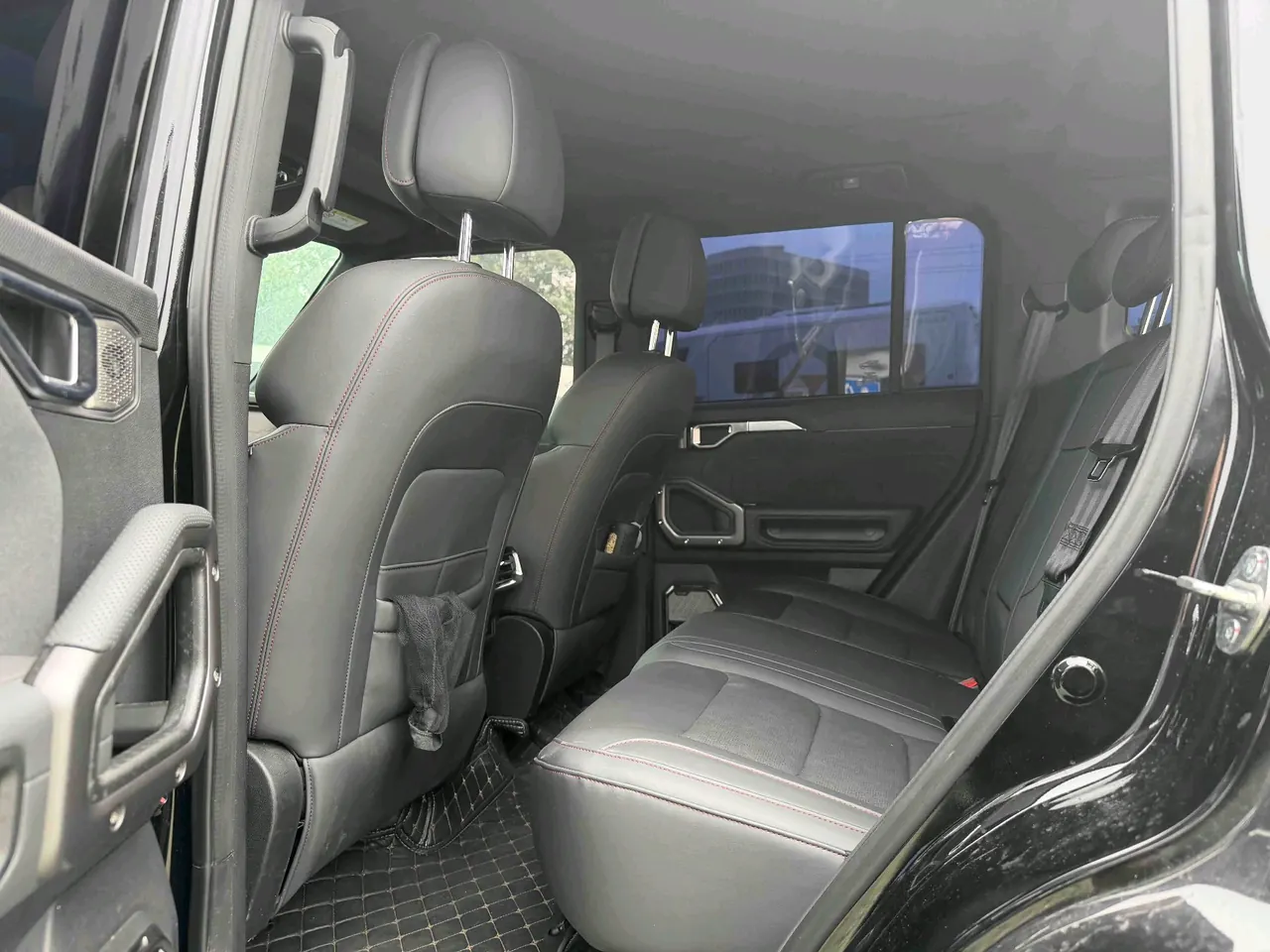 Jetour 2023 Traveler 2.0T Four-wheel Drive Conquer PRO Automatic Gear 4