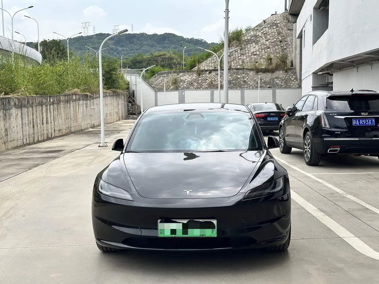 Tesla 2023 Model 3 Rejuvenation Edition Rear Wheel Drive Automatic Transmission 2