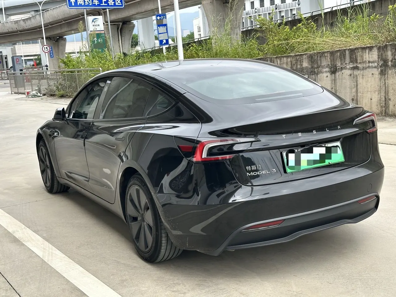 Tesla 2023 Model 3 Rejuvenation Edition Rear Wheel Drive Automatic Transmission 7