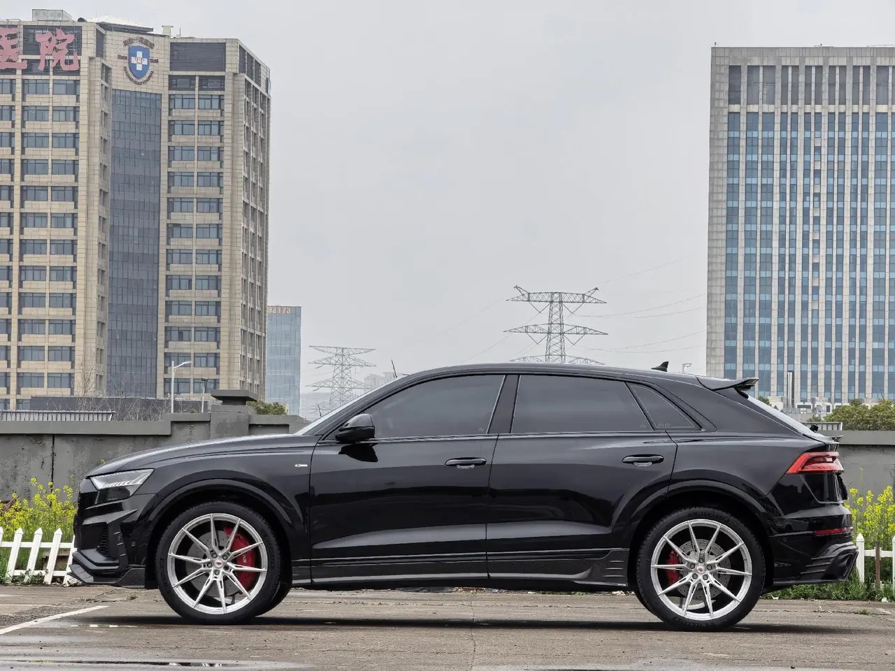 Audi Q8 (Imported) 2022 Q8 48V 3.0TFSI 55TFSI Luxury Dynamic Automatic Gear 4