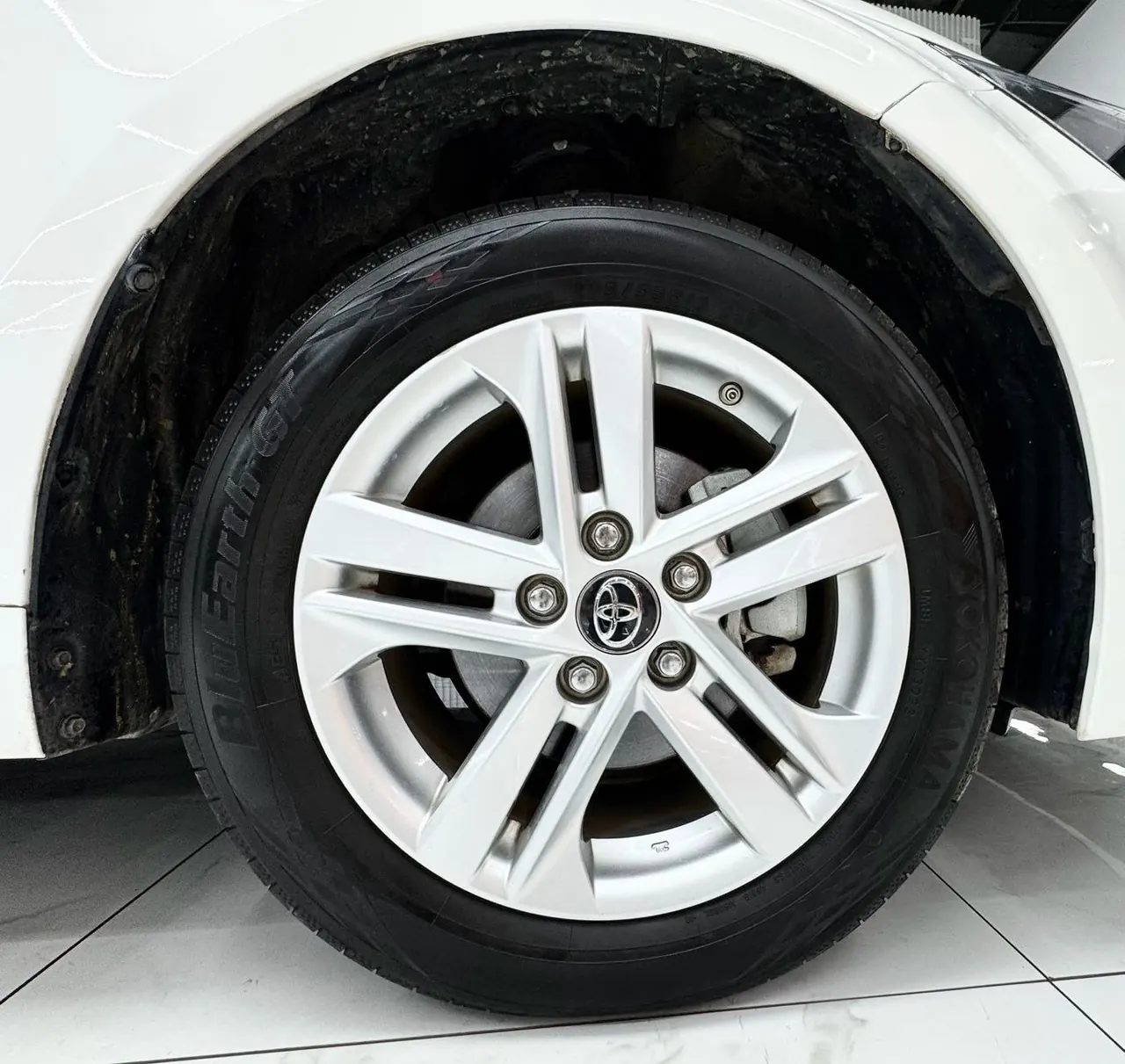 Toyota 2022 Lei Ling 1.2T Stepless 185T Deluxe Automatic Gear 17