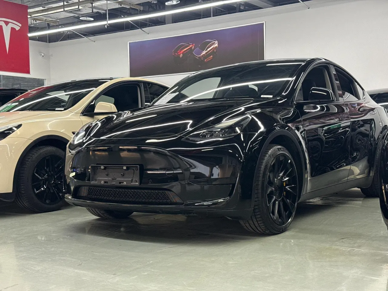Открыть галерею: Tesla 2022 Model Y rear-wheel drive version (facelift) automatic gear