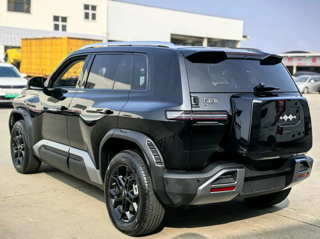 FangChengBao 2025 titanium 3 501KM rear drive Ultra version automatic gear 2