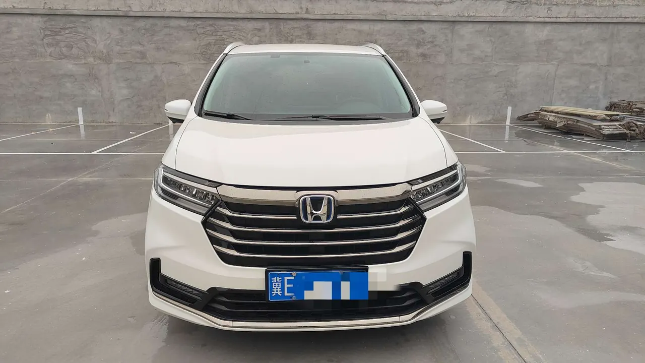 Honda 2022 Odyssey Hybrid 2.0 Stepless Sharp and Pleasant Edition Automatic Gear 2