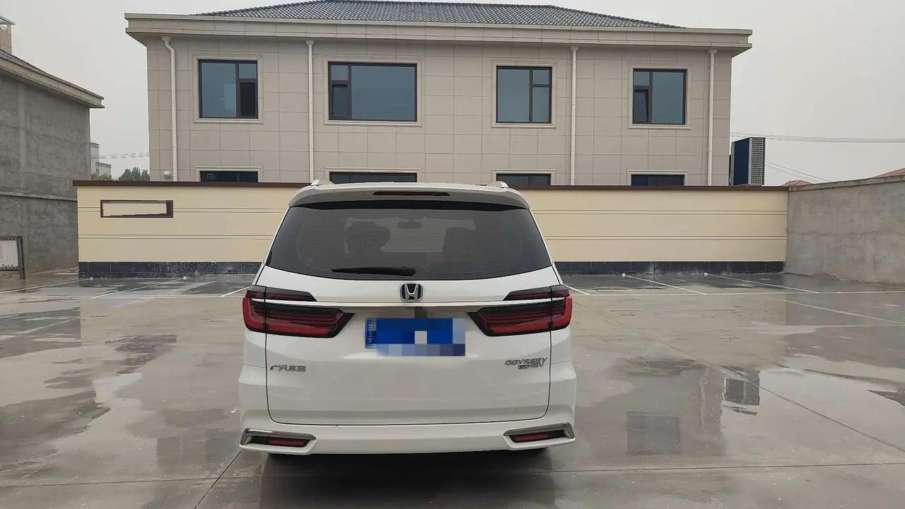 Honda 2022 Odyssey Hybrid 2.0 Stepless Sharp and Pleasant Edition Automatic Gear 8