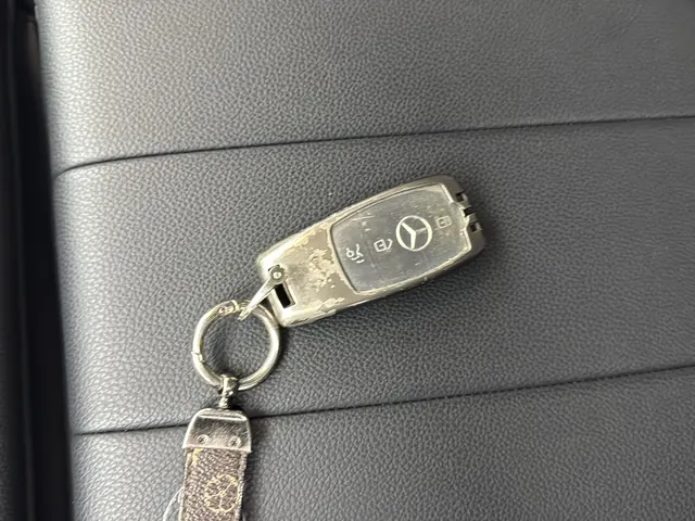 Mercedes Benz Class A 2022 A 200 L 1.3T Fashion Automatic Gear 18