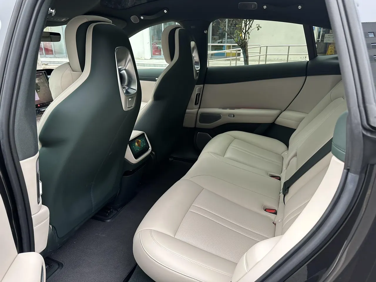 MI 2026 YU7 Standard Edition Automatic Gear 4