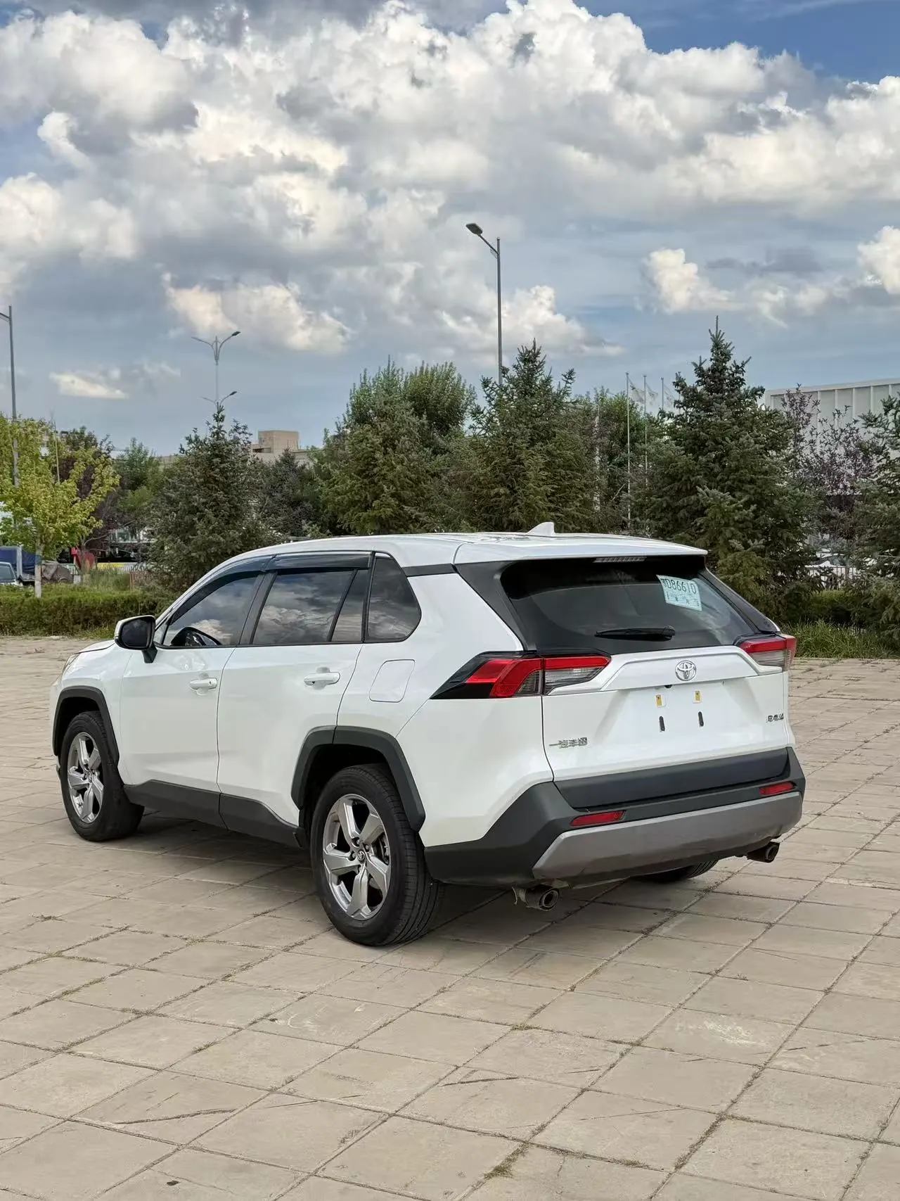 Toyota 2022 RAV4 Rongbo 2.0 Stepless Two-Drive Premium Edition Automatic Gear 6