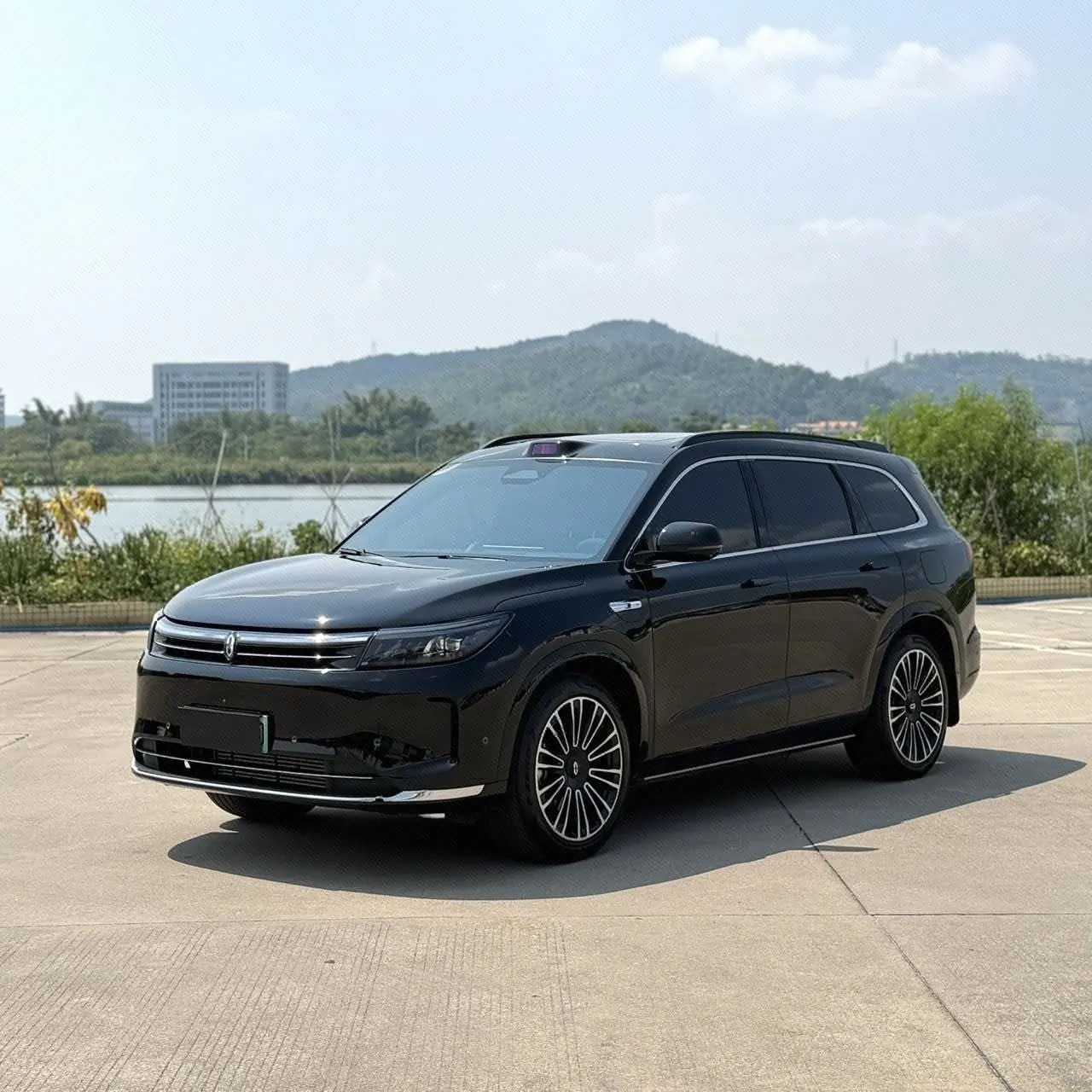Открыть галерею: AITO 2024 AITO M7 Smart Drive Four-wheel Drive Ultra Edition 5-seat Automatic Gear