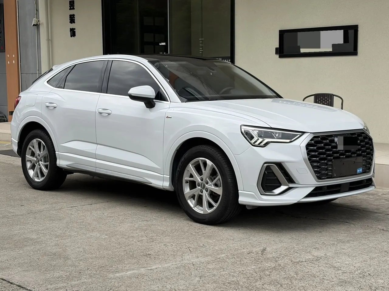 Audi 2020 Q3 Sportback 1.4TFSI 35TFSI aggressive automatic gear 3