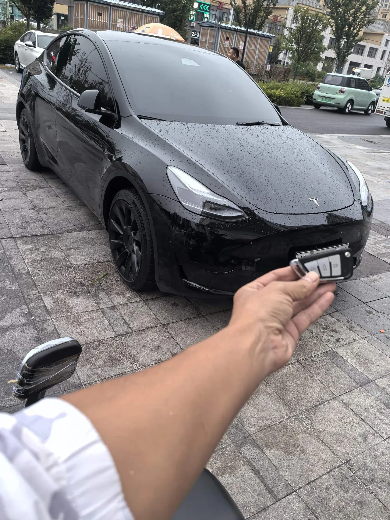 Tesla 2022 Model Y rear-wheel drive version (facelift) automatic gear 2