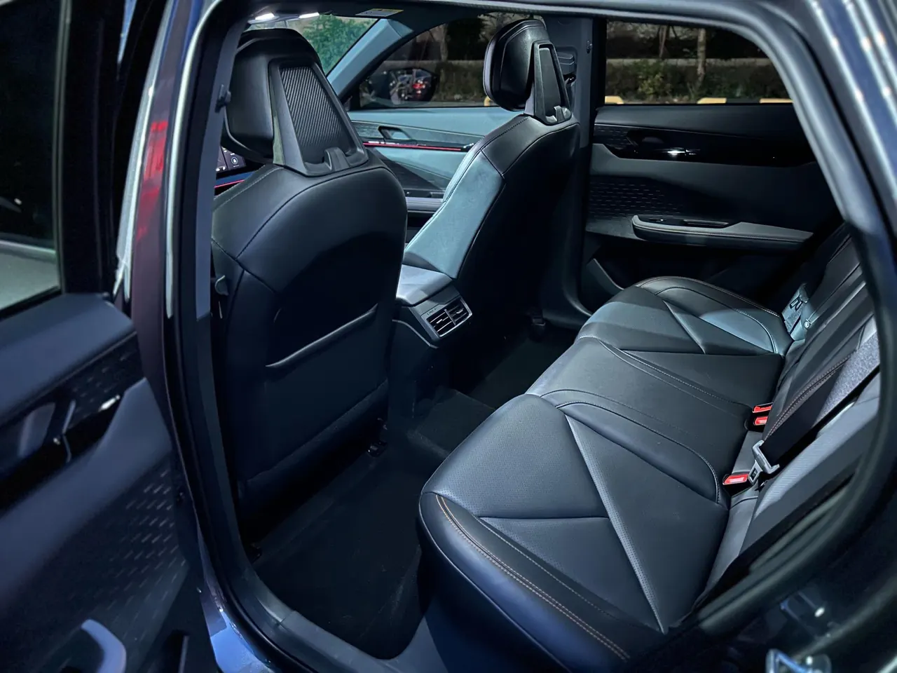 ChangAn 2022 UNI-V 1.5T honorable automatic gear 5
