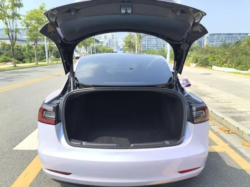 Tesla 2022 Model 3 rear-wheel drive version of automatic transmission 13