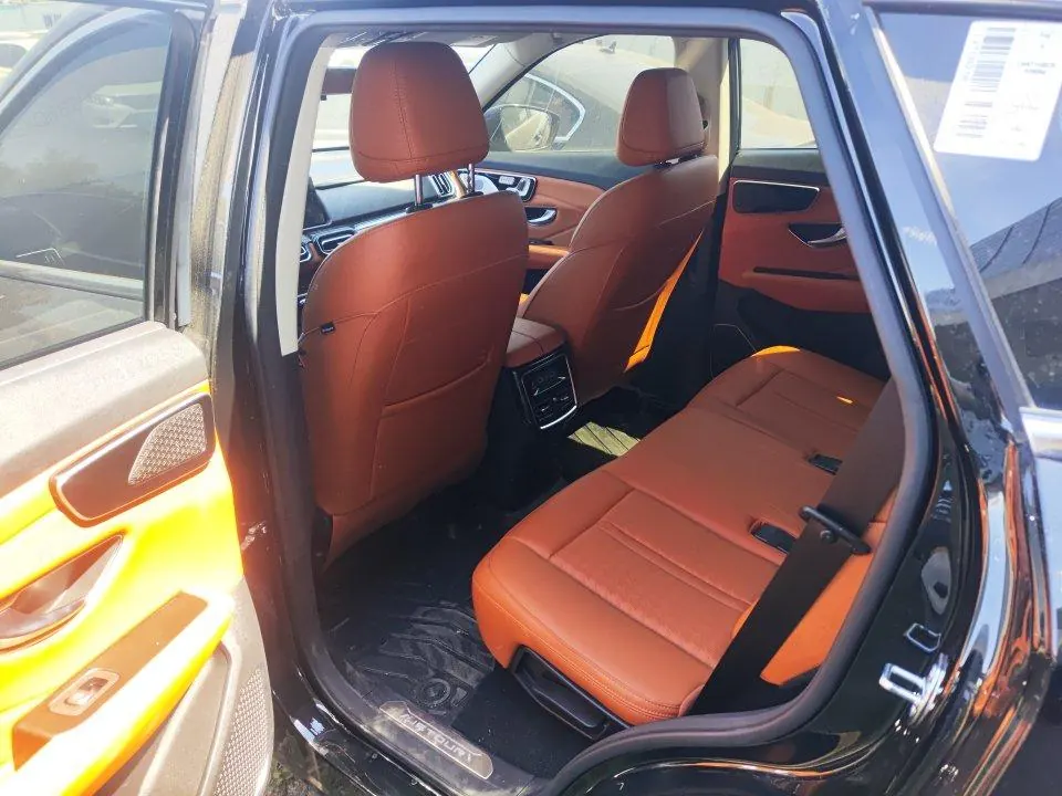 Jetour 2026 X70 PLUS 1.5T Champion Edition Luxury 5-seat Automatic Gear 3