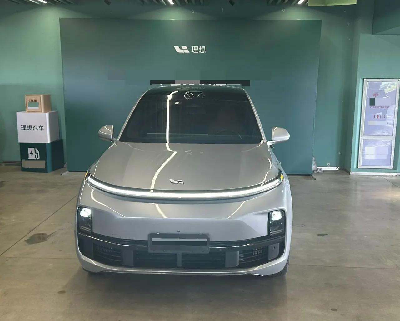Li 2022 L9 1.5T Max Edition Automatic Gear 2