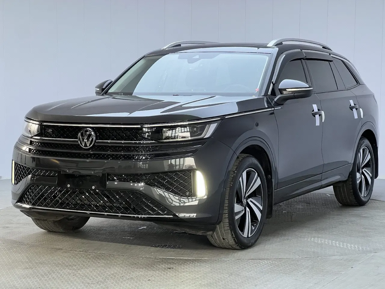 Open image lightbox: Volkswagen 2023 model tour R-Line 2.0TSI 380TSI four-wheel drive parade version automatic gear