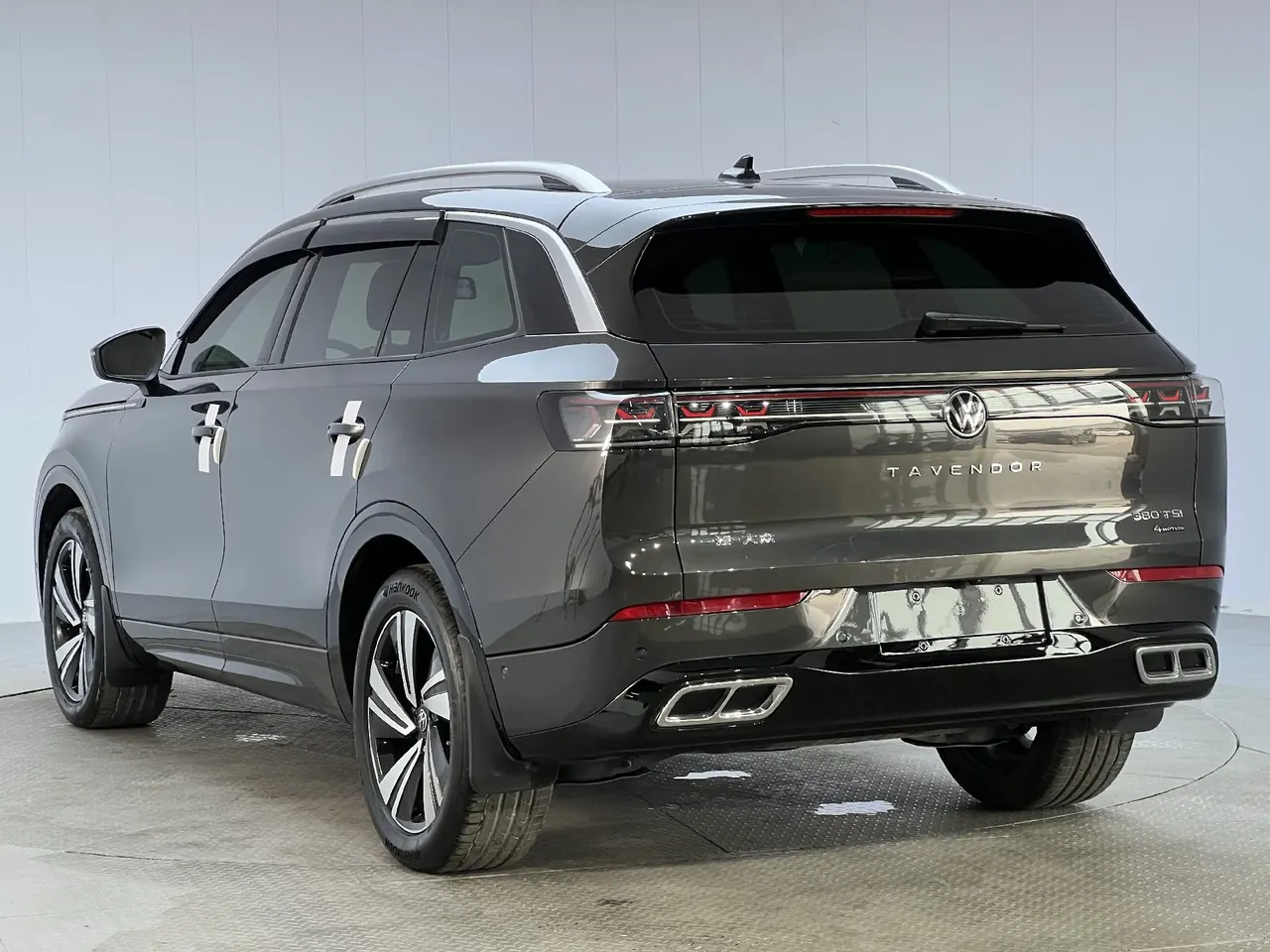 Volkswagen 2023 model tour R-Line 2.0TSI 380TSI four-wheel drive parade version automatic gear 9