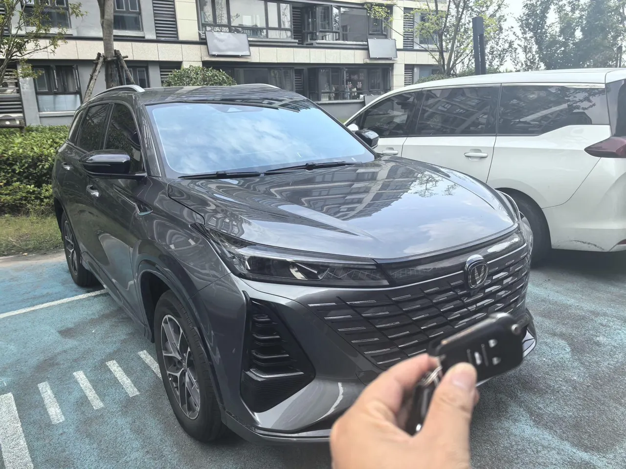 ChangAn 2026 CS75 PLUS 1.5T Smart Champion Edition New Blue Whale Smart Collar Automatic Gear 2