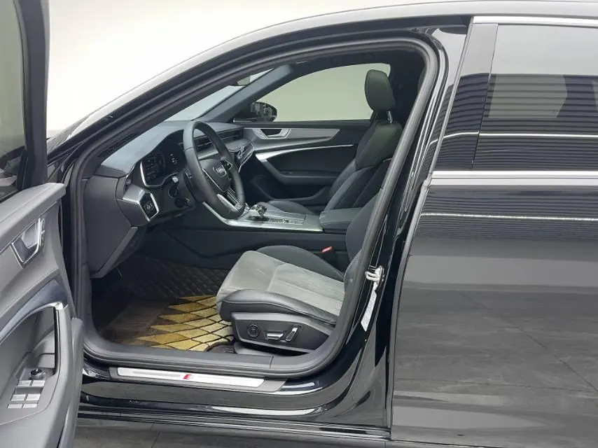 Audi 2023 A6L 2.0TFSI 40TFSI Deluxe Dynamic Automatic 4