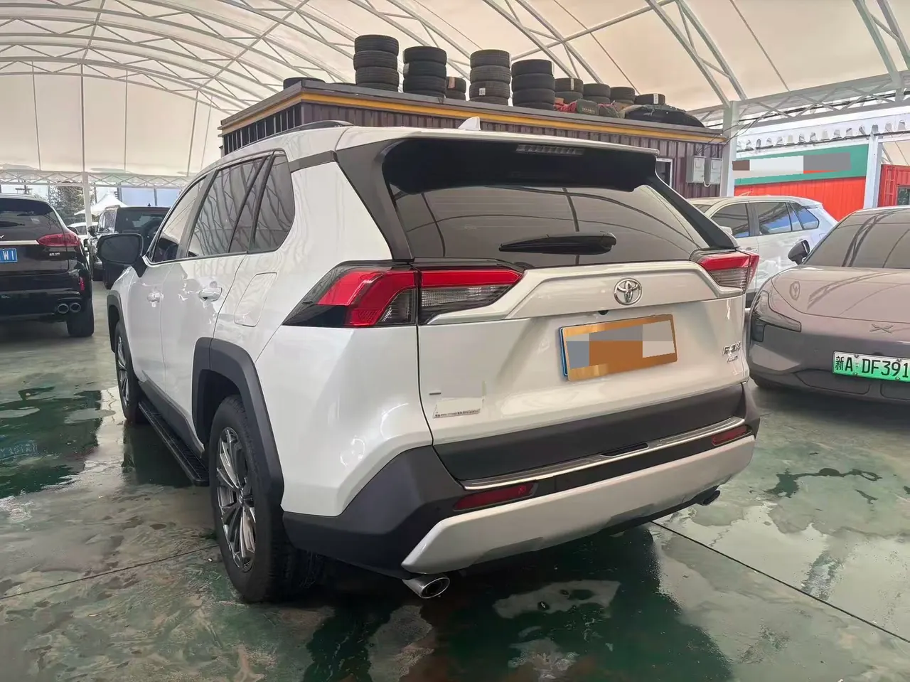 Toyota 2023 RAV4 Rongfong 2.0 Stepless Four-wheel Drive Adventure Plus Edition Automatic Gear 6