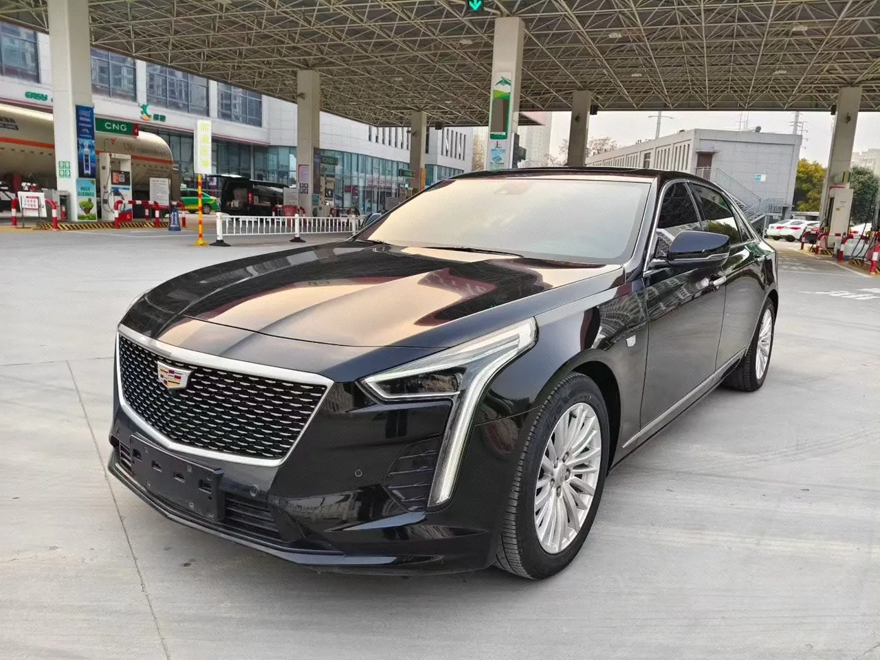Open image lightbox: Cadillac 2022 CT6 2.0T 28T luxury automatic gear