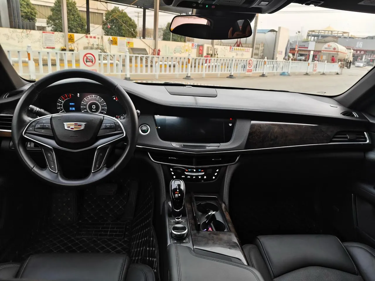 Cadillac 2022 CT6 2.0T 28T luxury automatic gear 4