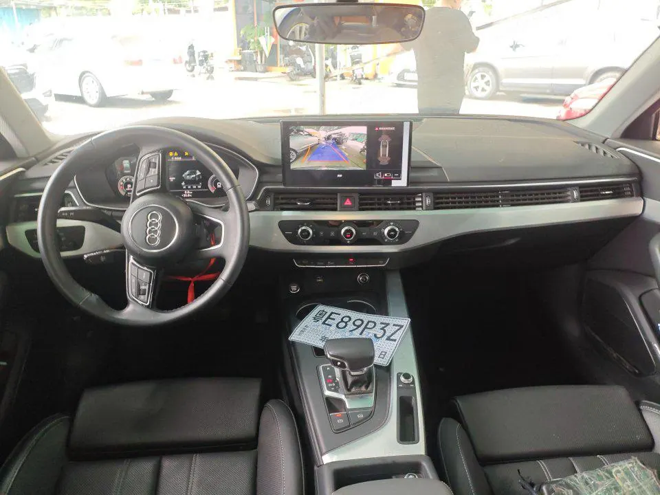 Audi 2024 A4L 2.0TFSI 40TFSI Fashion Dynamic Automatic 3
