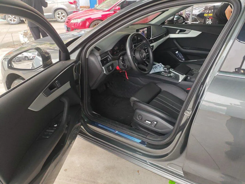 Audi 2024 A4L 2.0TFSI 40TFSI Fashion Dynamic Automatic 6