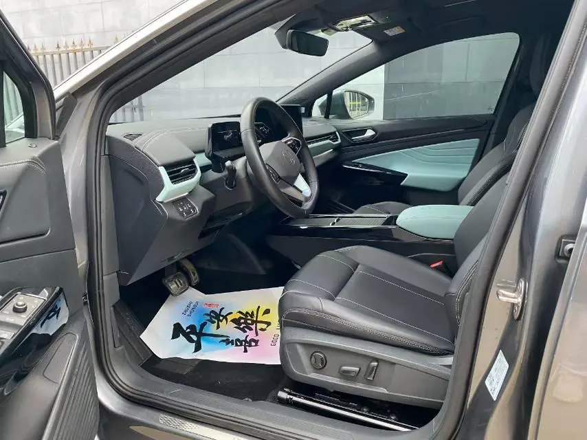Volkswagen 2023 ID. 4 X Upgraded Pure Smart Edition Automatic Gear 4