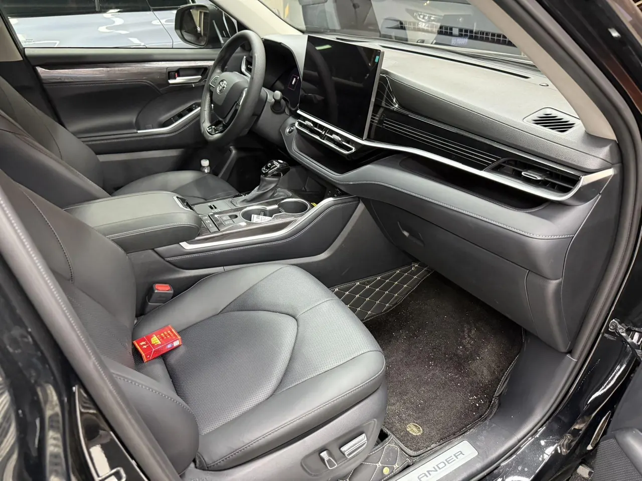 Toyota 2026 Highlander Dual Engine 2.5 Stepless Intelligent Electric Hybrid Four-wheel Drive Premium Edition 7-seat Automatic Transmission 5