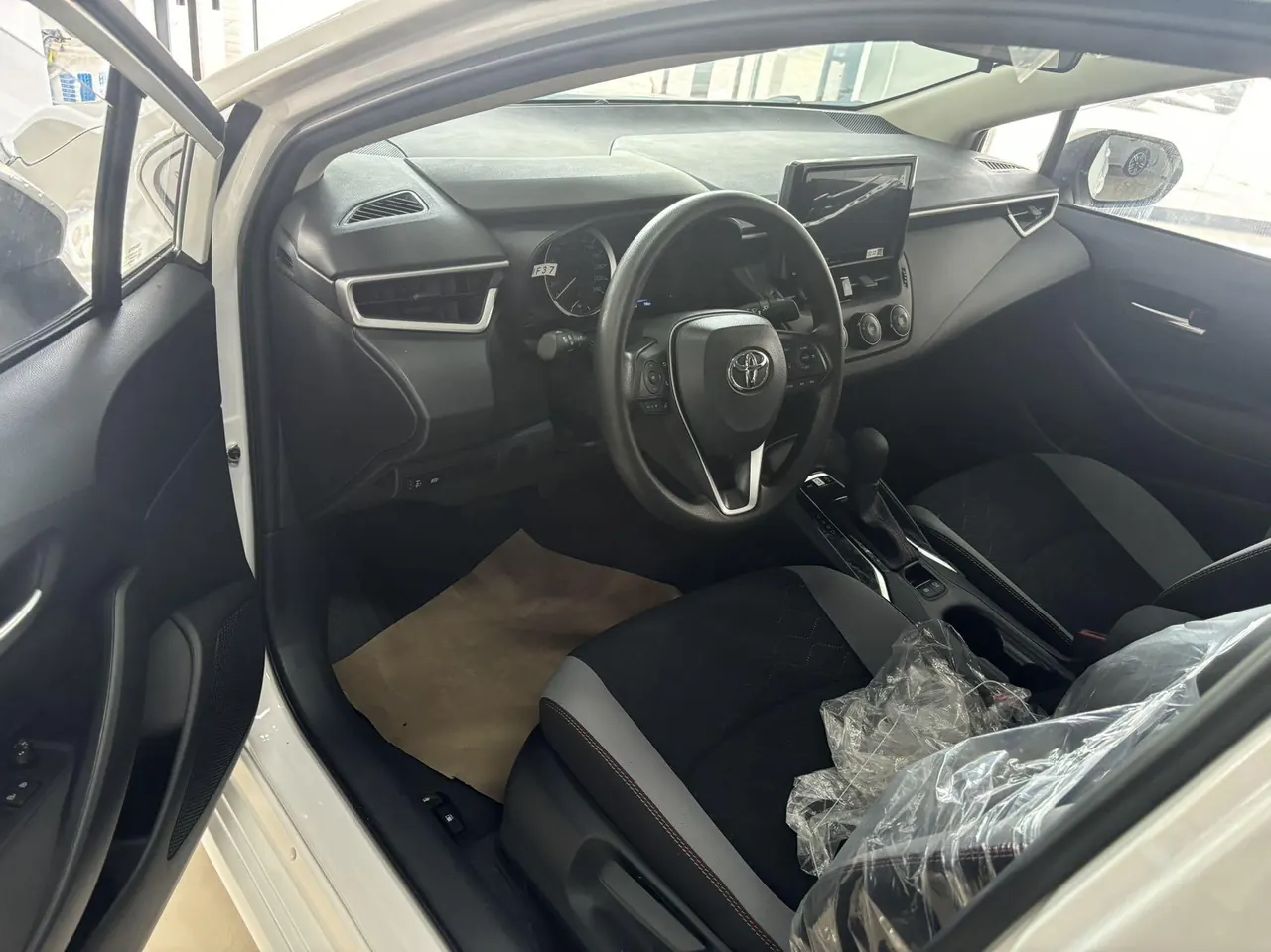 Toyota 2024 Corolla 1.2T Stepless Pioneer Edition Automatic Gear 2