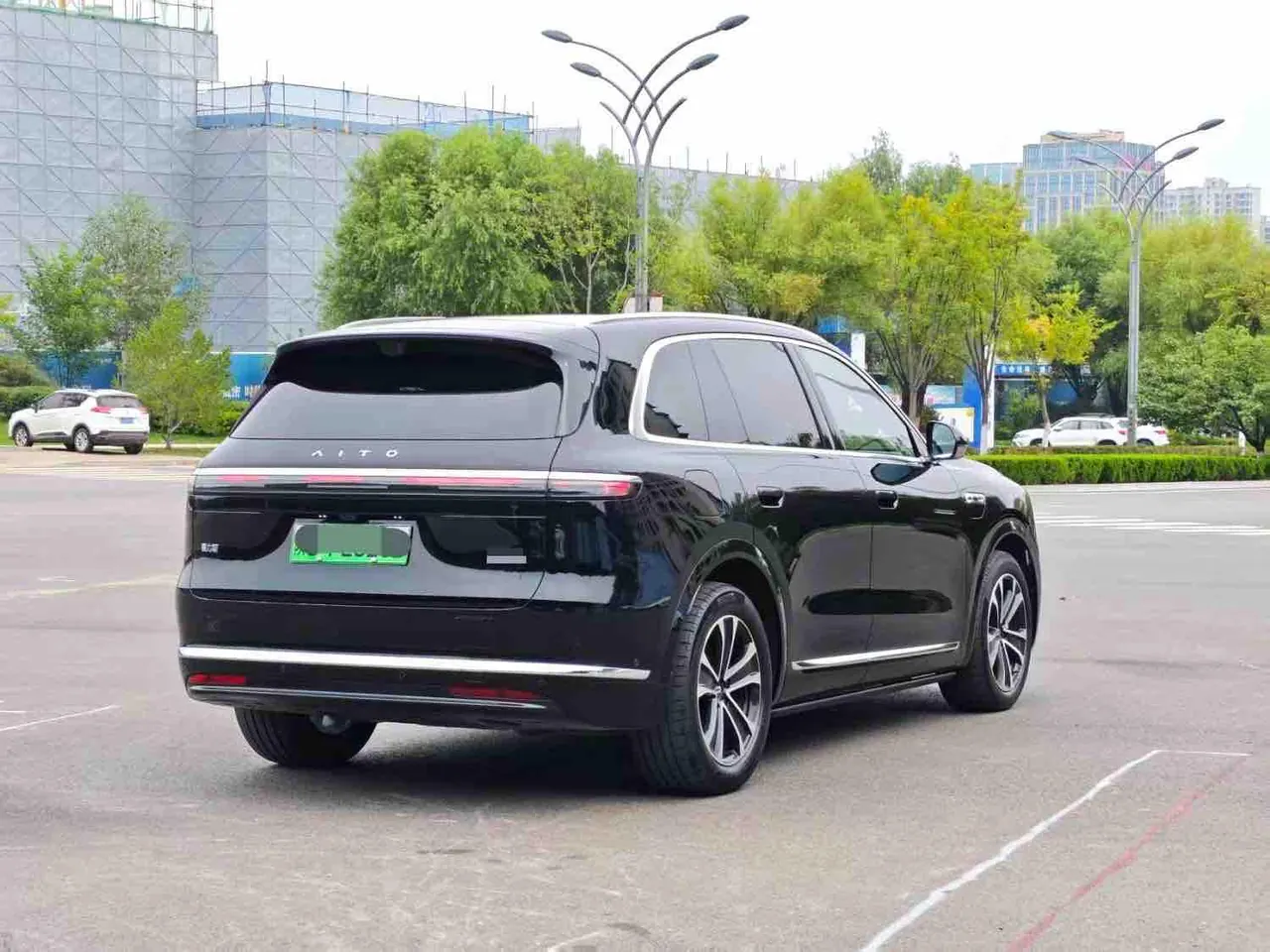 打开图片灯箱:AITO 2026 AITO M7 extended range Ultra 4-wheel drive version 5 (192-line laser Radar) automatic gear