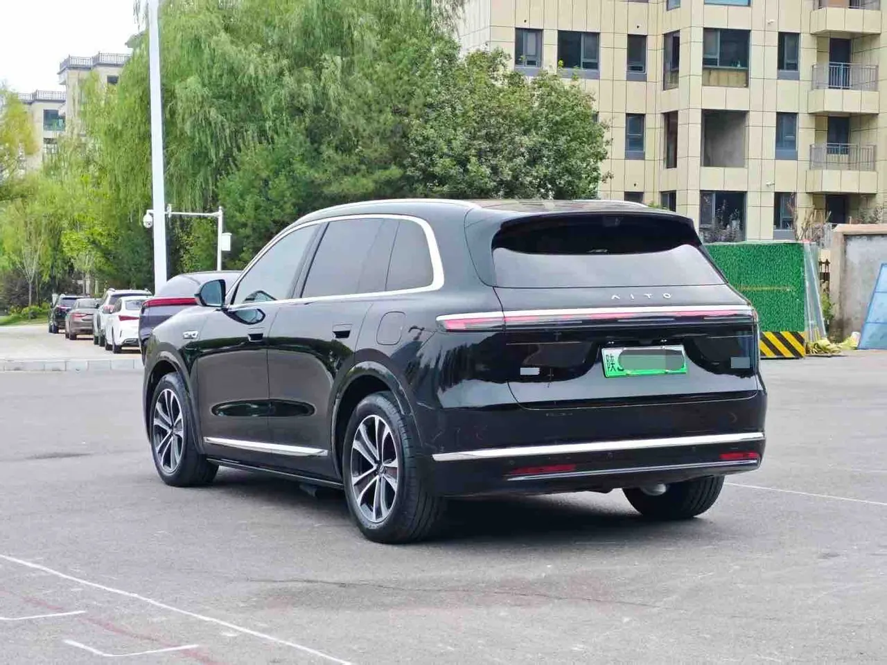 AITO 2026 AITO M7 extended range Ultra 4-wheel drive version 5 (192-line laser Radar) automatic gear 3
