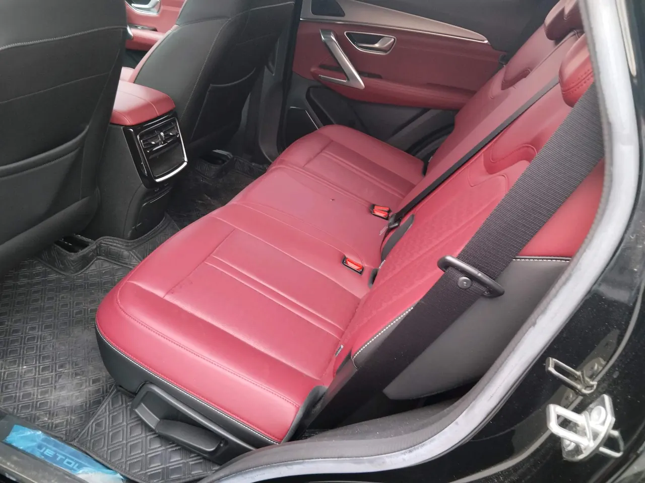 Jetour 2025 X70 1.5T Exceed PRO5 automatic gear 4