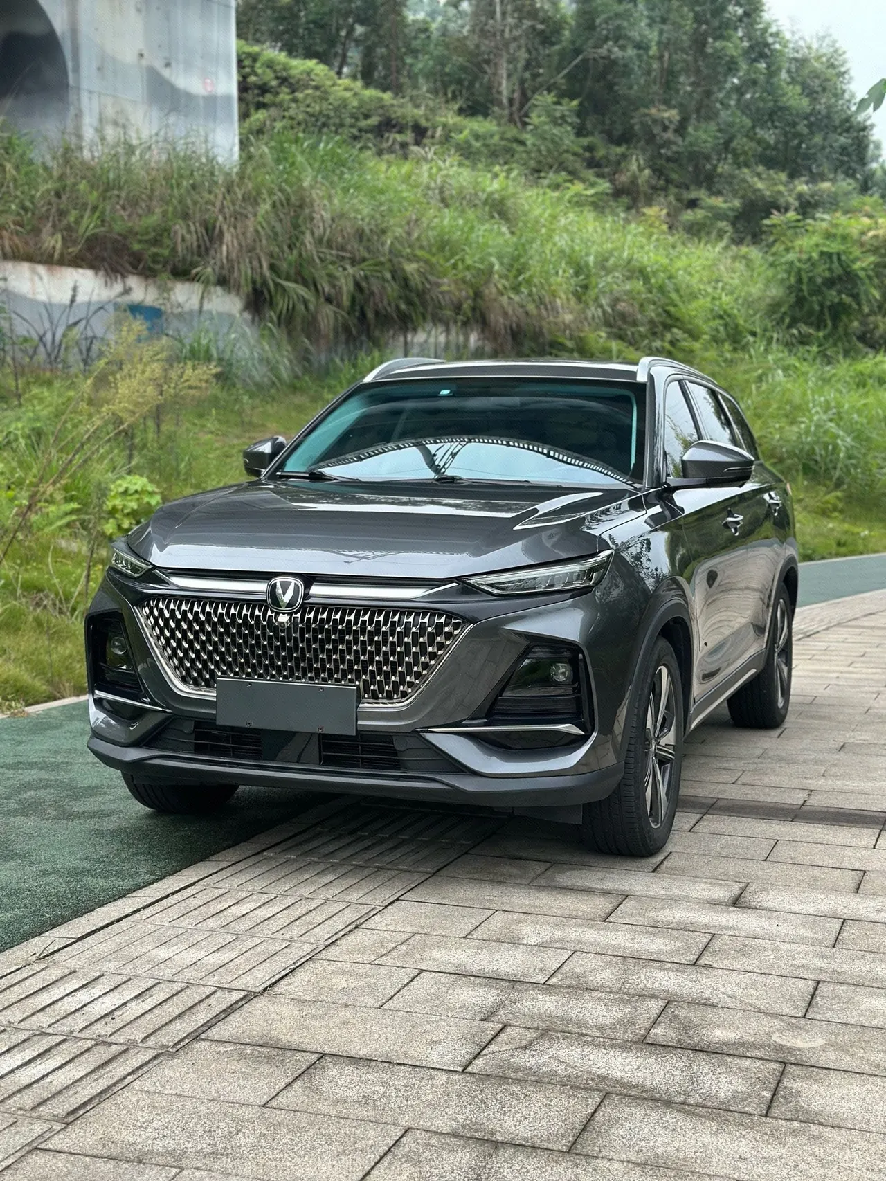 Открыть галерею: ChangAn 2024 X7 PLUS 1.5T respected 7-seat automatic gear