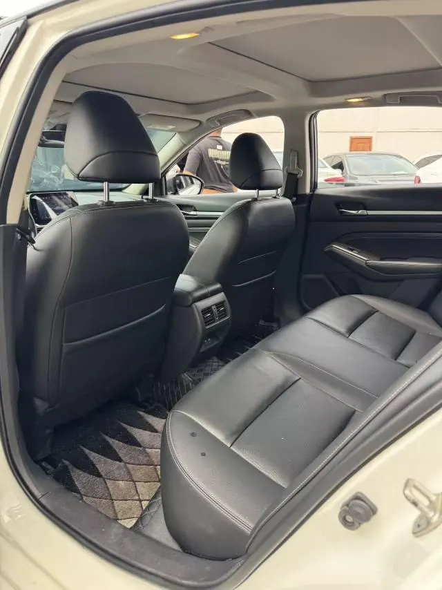 Nissan 2022 Teana 2.0 Stepless XL-TLS Pleasant Edition Automatic Gear 4