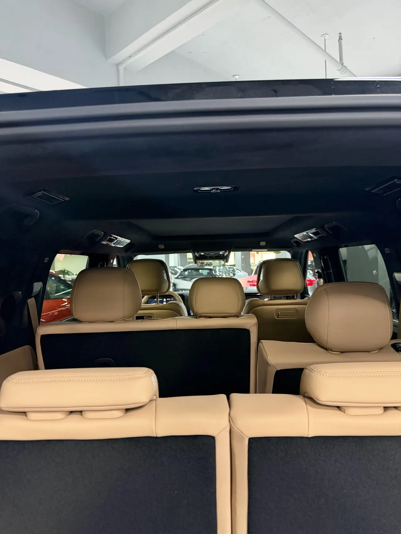FangChengBao 2026 Leopard 8 2.0T Stepless Flash Charge 7-seat Automatic Gear 10